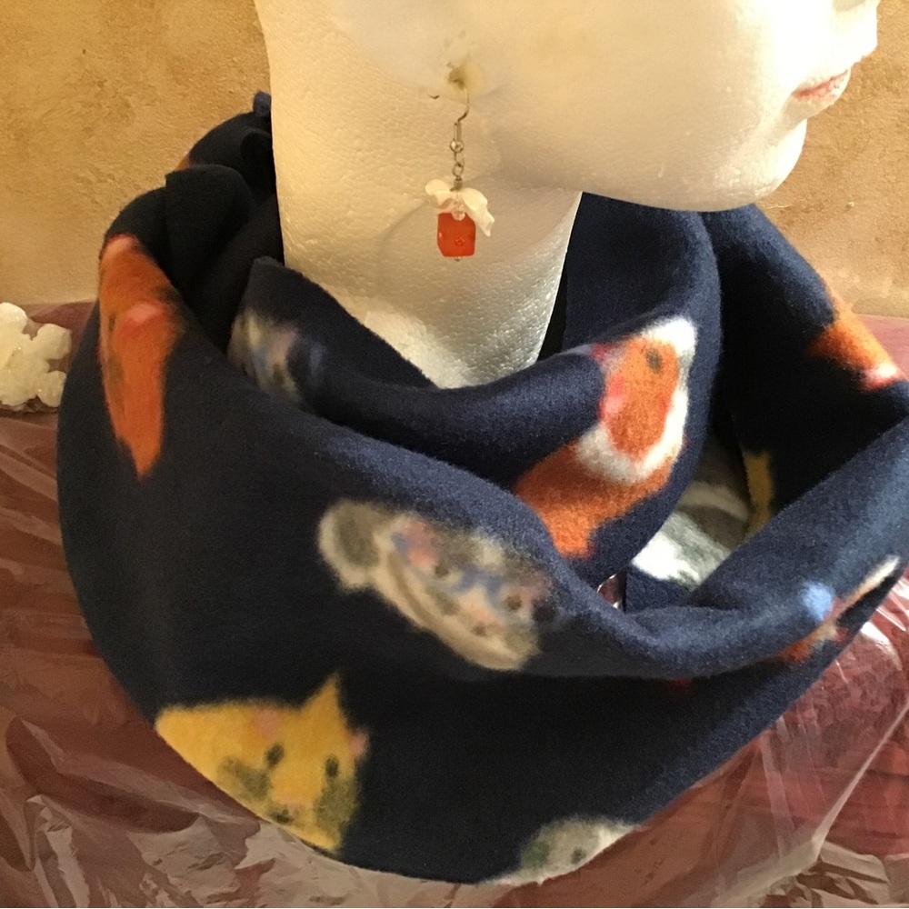 Hamster Infinity Scarf - Picture 2 of 6
